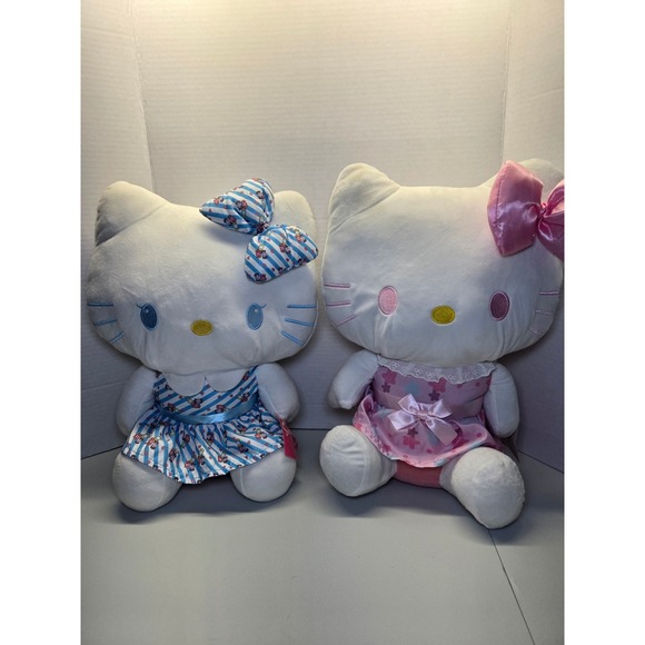 Nakajima‎ Sanrio Hello Kitty Plush Dolls 2pc Set Blue Pink Dresses Bows